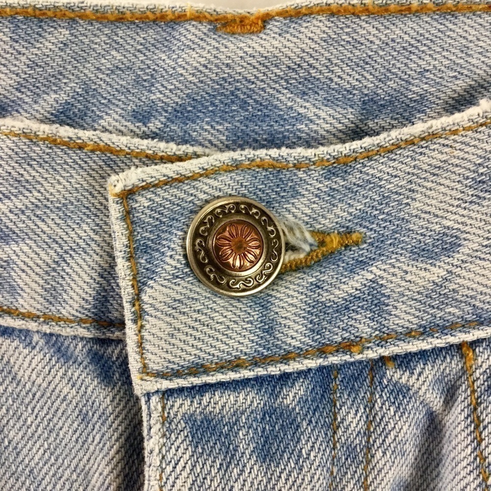 1980’S high rise floral embroidered jeans - Picture 5 of 10